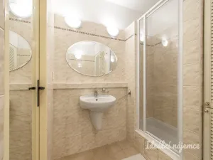 Pronájem bytu 1+1, Praha - Troja, Mazurská, 50 m2