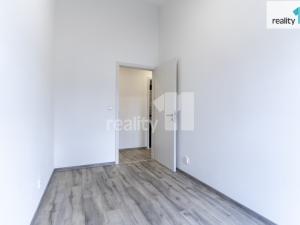 Prodej bytu 3+kk, Sulice - Želivec, Rovná, 73 m2