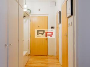 Prodej bytu 3+1, Olomouc - Neředín, Dělnická, 72 m2