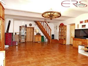 Prodej rodinného domu, Libáň - Zliv, 440 m2