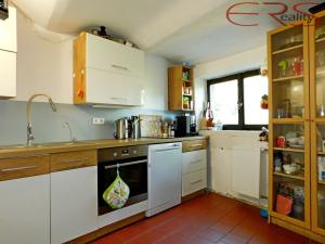 Prodej rodinného domu, Libáň - Zliv, 440 m2