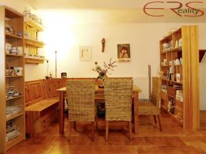 Prodej rodinného domu, Libáň - Zliv, 440 m2