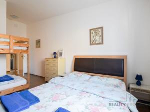 Prodej ubytování, Znojmo - Kasárna, 991 m2
