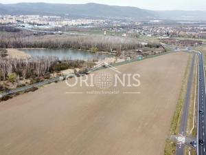 Prodej pozemku pro komerční výstavbu, Chomutov, 74902 m2