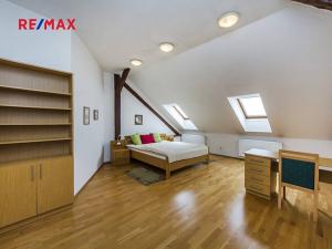 Pronájem bytu 3+kk, Žebrák, Náměstí, 88 m2