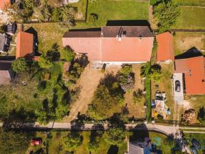 Prodej rodinného domu, Medonosy, 480 m2