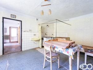 Prodej vícegeneračního domu, Zvěrotice, 150 m2