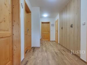 Prodej bytu 3+1, Borová Lada, 159 m2