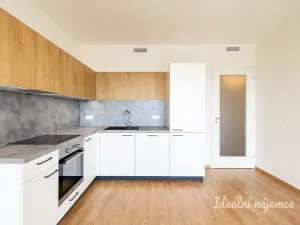 Pronájem bytu 2+kk, Praha - Kamýk, Zimova, 51 m2