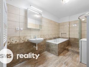 Prodej rodinného domu, Dolní Kounice, Hlavní, 450 m2