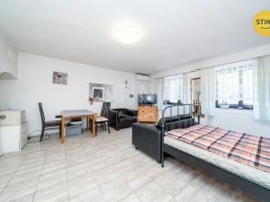 Prodej rodinného domu, Vražné - Emauzy, 150 m2