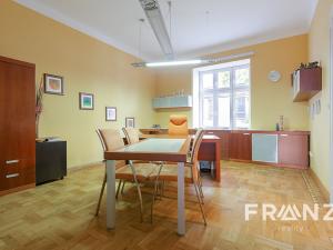 Prodej bytu 3+1, Ostrava, Sokolská třída, 117 m2