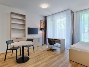 Pronájem bytu 1+kk, Praha - Vysočany, Odkolkova, 37 m2