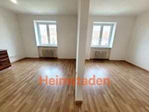 Pronájem bytu 1+kk, Havířov - Město, Hlavní třída, 37 m2
