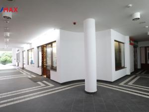 Pronájem komerční nemovitosti, Karlovy Vary, Divadelní náměstí, 100 m2