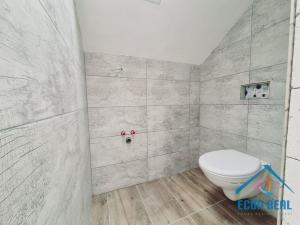 Prodej komerční nemovitosti, Milovice - Benátecká Vrutice, 1080 m2