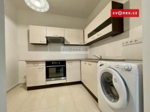 Pronájem bytu 2+1, Zlín, Okružní, 45 m2