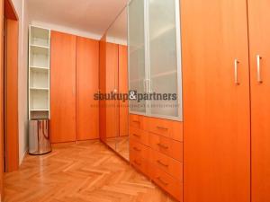 Pronájem bytu 3+1, Praha - Vršovice, Novorossijská, 98 m2