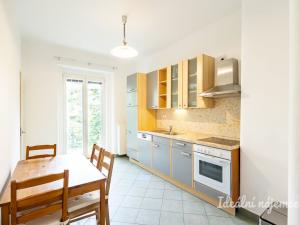Pronájem bytu 2+1, Praha - Smíchov, U Santošky, 88 m2
