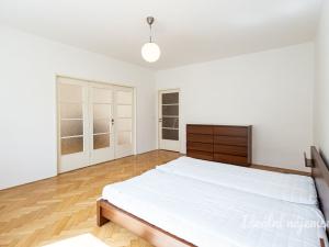 Pronájem bytu 2+1, Praha - Smíchov, U Santošky, 88 m2