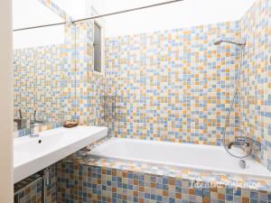 Pronájem bytu 2+1, Praha - Smíchov, U Santošky, 88 m2