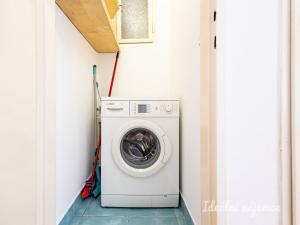 Pronájem bytu 2+1, Praha - Smíchov, U Santošky, 88 m2