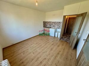 Prodej bytu 1+1, Hostomice, Školní náměstí, 36 m2