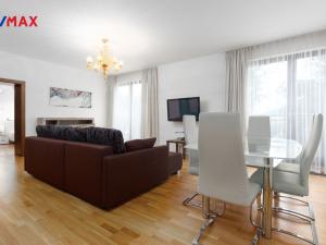 Prodej bytu 2+kk, Karlovy Vary, Libušina, 70 m2