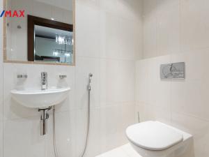 Prodej bytu 2+kk, Karlovy Vary, Libušina, 70 m2