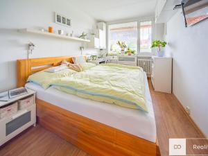 Prodej bytu 2+kk, Praha - Strašnice, Pod altánem, 48 m2