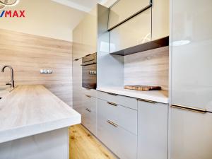 Prodej bytu 3+kk, Karlovy Vary, Sadová, 115 m2