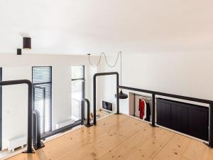 Pronájem bytu 1+kk, Praha - Holešovice, V háji, 49 m2