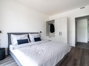 Pronájem bytu 3+kk, Praha - Malešice, Počernická, 84 m2