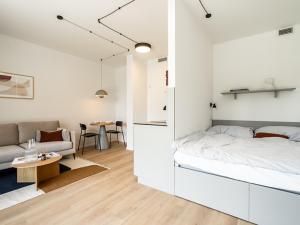 Pronájem bytu 1+kk, Praha - Malešice, Počernická, 36 m2