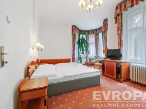 Prodej ubytování, Karlovy Vary, Balbínova, 650 m2