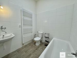 Pronájem bytu 2+kk, Jablonec nad Nisou, Nádražní, 70 m2