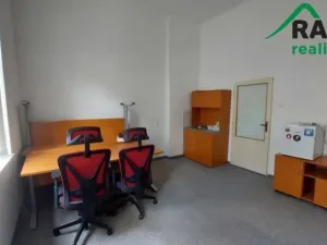 Pronájem kanceláře, Mariánské Lázně, Lidická, 21 m2