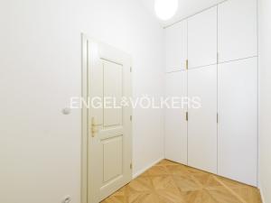 Pronájem bytu 2+kk, Praha - Malá Strana, Nosticova, 48 m2