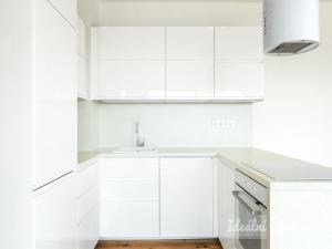 Pronájem bytu 3+kk, Praha - Malešice, Počernická, 78 m2