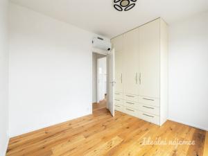 Pronájem bytu 3+kk, Praha - Malešice, Počernická, 78 m2