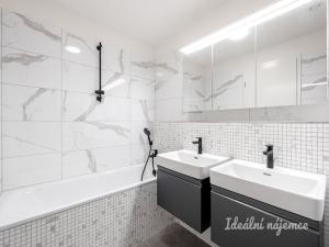 Pronájem bytu 3+kk, Praha - Malešice, Počernická, 78 m2