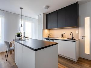 Prodej bytu 4+kk, Praha - Horní Měcholupy, Milánská, 101 m2