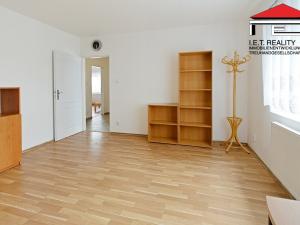 Pronájem bytu 2+1, Praha - Kbely, Svijanská, 54 m2