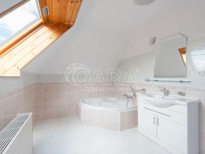 Prodej rodinného domu, Praha - Přední Kopanina, K lávce, 177 m2