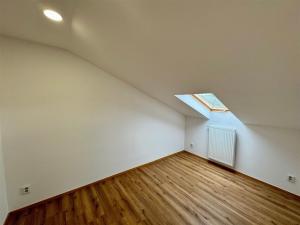 Prodej bytu 4+kk, Karlovy Vary - Rybáře, Čankovská, 93 m2