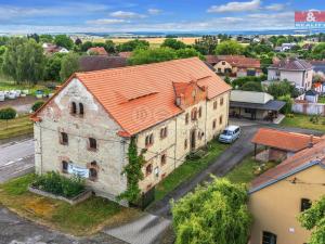 Prodej obchodního prostoru, Přestavlky, 1306 m2