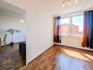 Pronájem bytu 2+kk, Praha - Horní Počernice, Běchorská, 35 m2