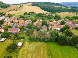 Prodej rodinného domu, Vinařice, 530 m2