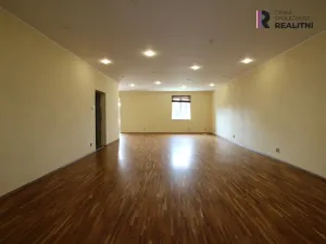 Prodej rodinného domu, Hlohovec, Lednická, 705 m2