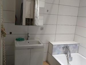 Pronájem bytu 2+1, Kolín - Kolín III, Obecní dvůr, 73 m2